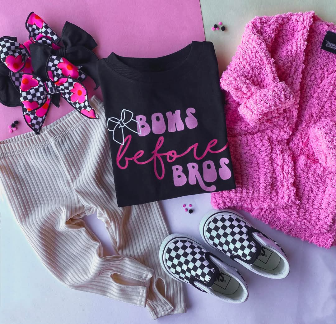 Bows before bros tee